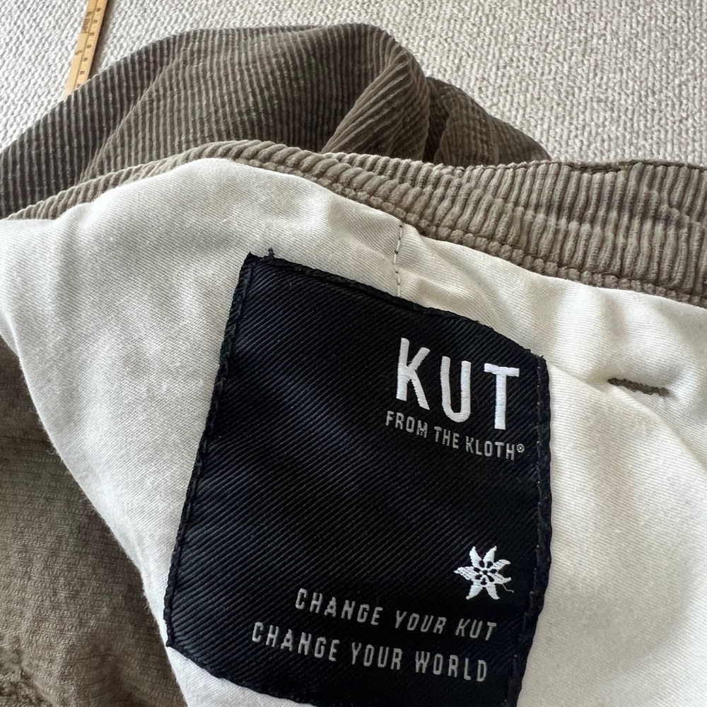 Kut from the Kloth Meg Hi-rise pant - Picture 11 of 11